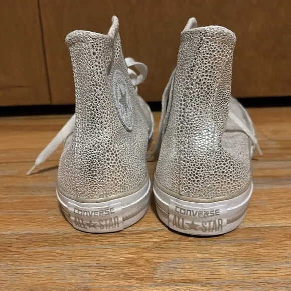 LIKE NEW! Converse Silver High-Top Sneakers - Picture 5 of 9